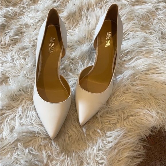 Michael Kors - Picture 2 of 3